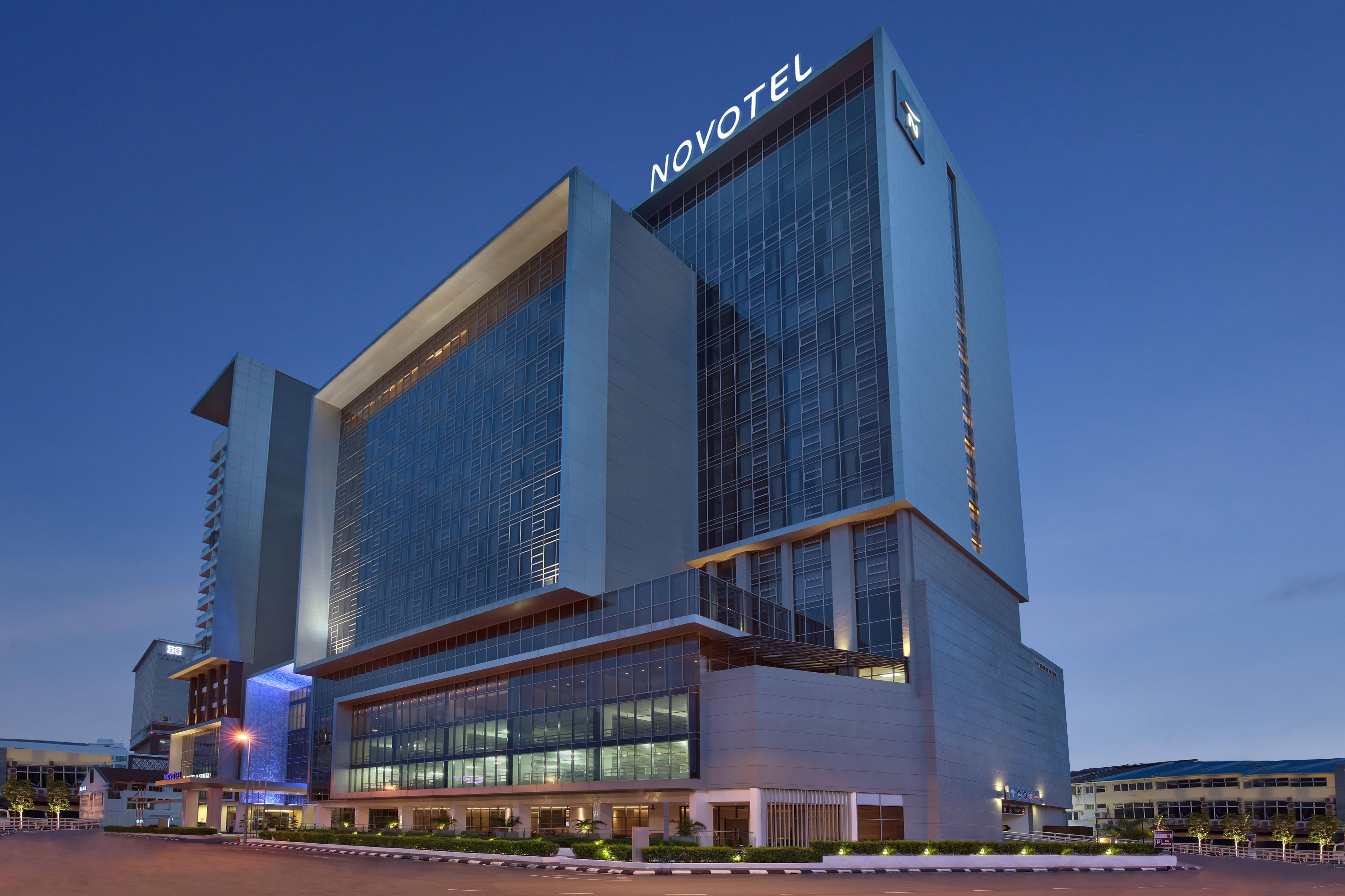 Noble Resort Hotel Melaka Exteriör bild